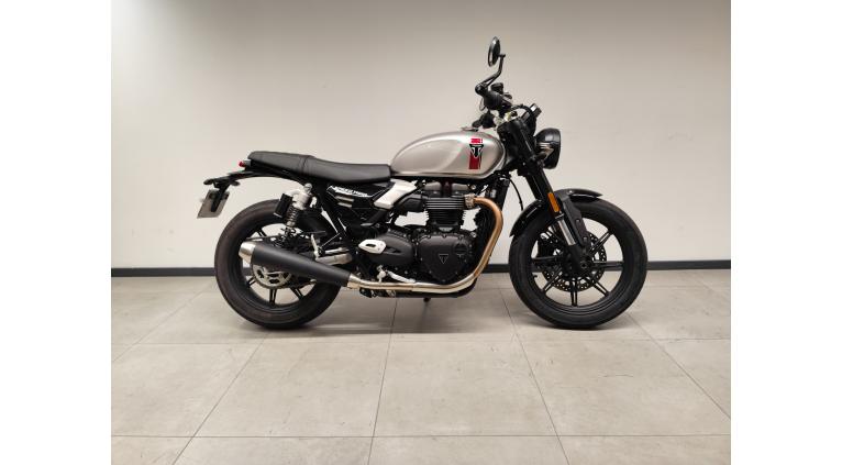 TRIUMPH SPEED TWIN 900