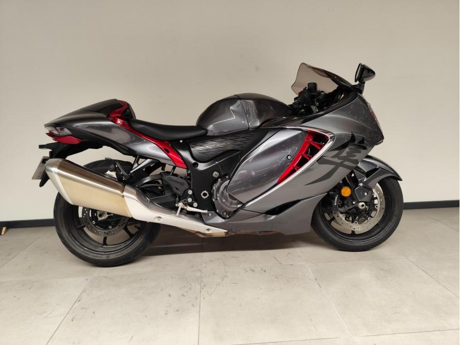 SUZUKI GSX-R 1340 HAYABUSA