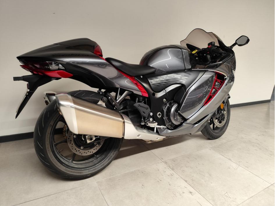 SUZUKI GSX-R 1340 HAYABUSA
