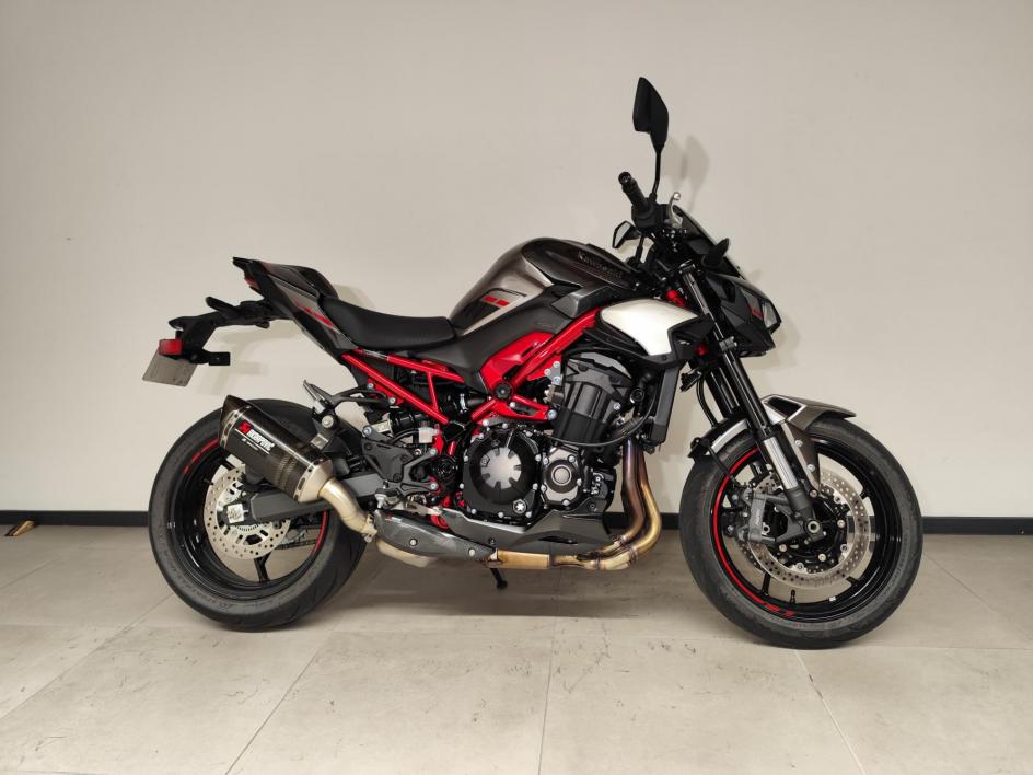 Z 900 A2 / 2025 / 750KMS / PACK PERF SHIFTER / 170€/mois 36mois avec assurance gva