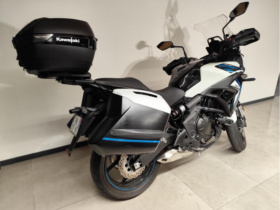 VERSYS 650 A2 / 350KMS / 2025 / PACK VALISES TOP CASE