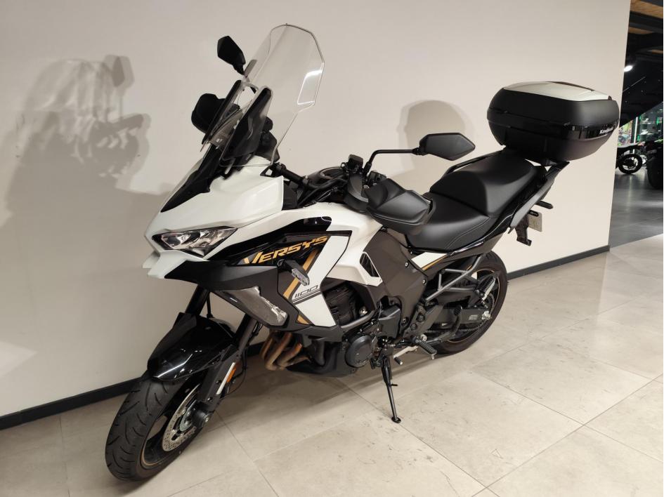 KAWASAKI VERSYS 1100 s / 2025 / 1300KMS 