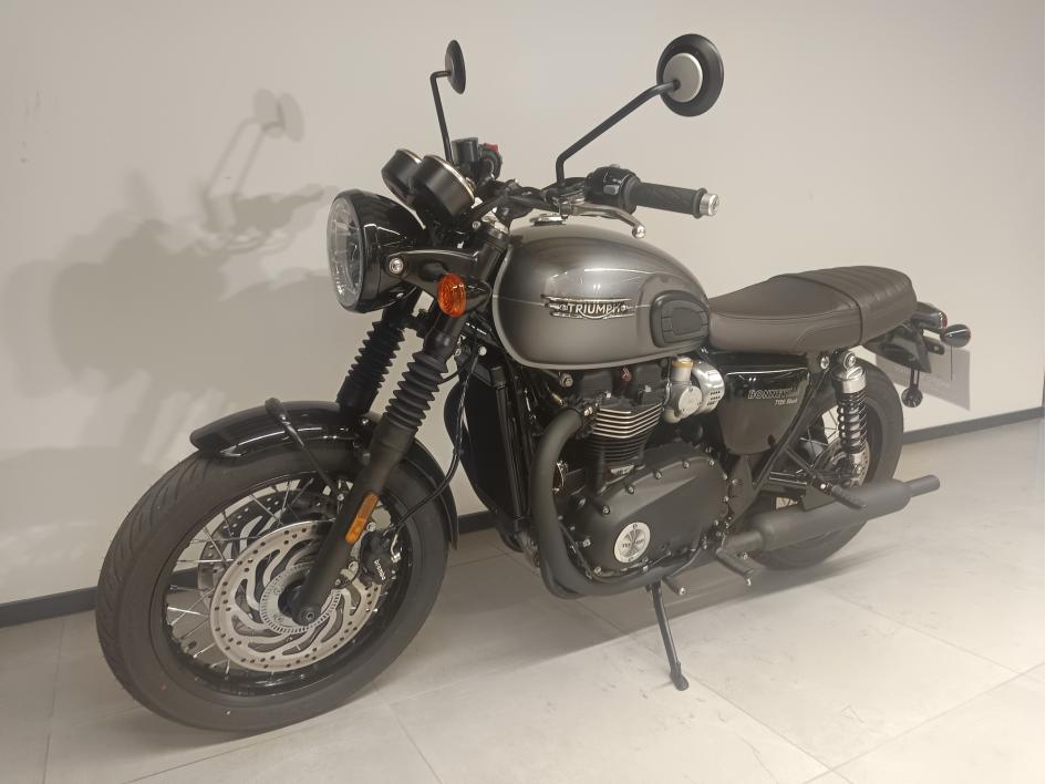 TRIUMPH Bonneville T120 Black
