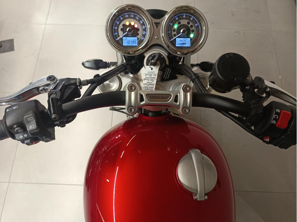 TRIUMPH SPEED TWIN 1200