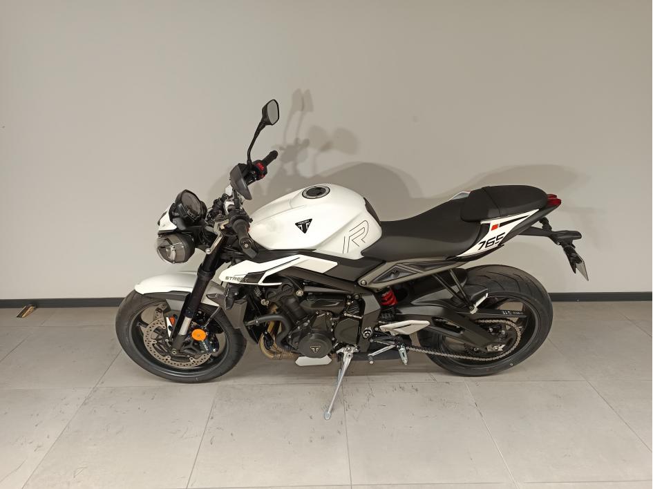 TRIUMPH STREET TRIPLE 765 R A2