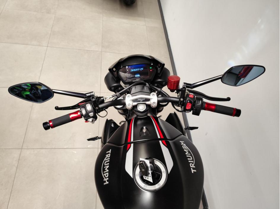 TRIUMPH SPEED TRIPLE 1050 RS