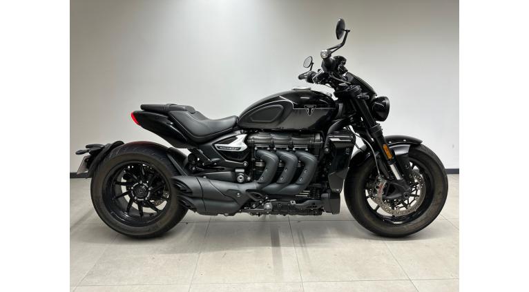 TRIUMPH ROCKET 3 R STORM