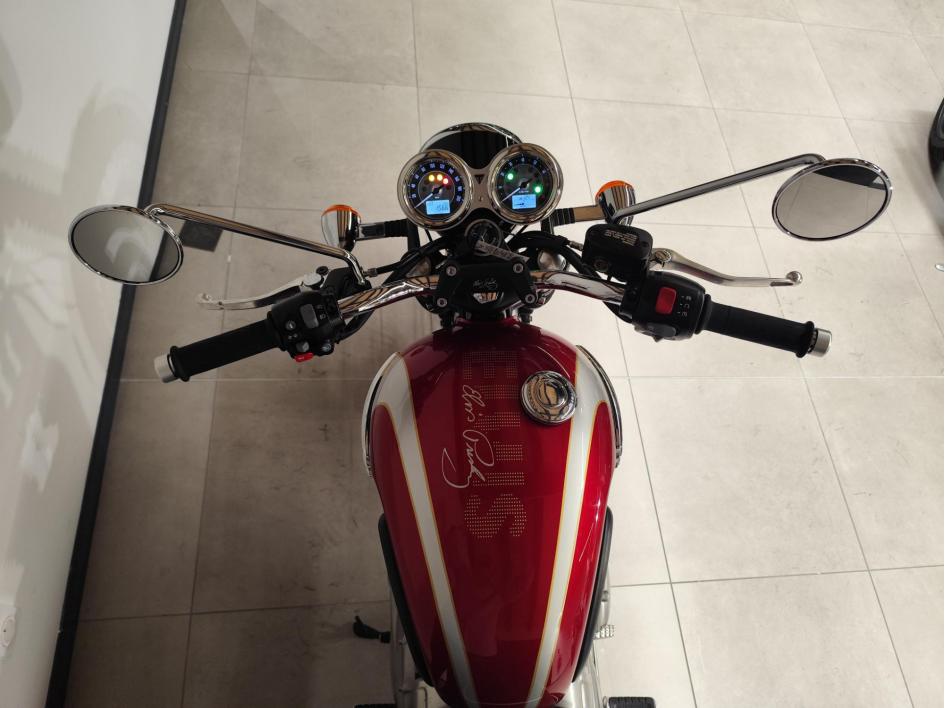 TRIUMPH BONNEVILLE T120 ELVIS PRESLEY