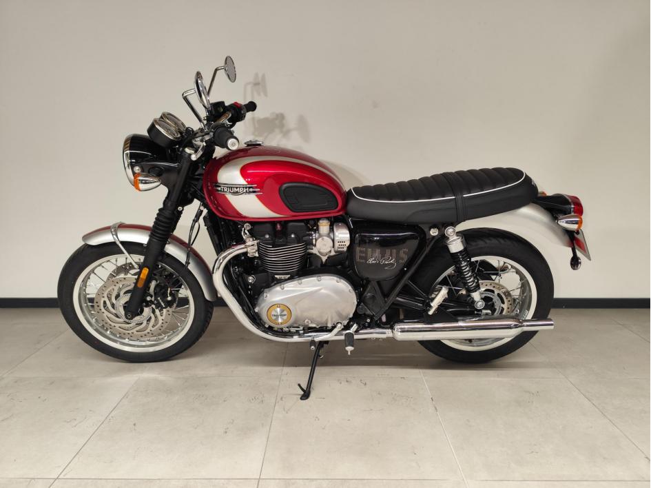TRIUMPH BONNEVILLE T120 ELVIS PRESLEY